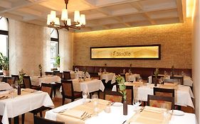 Hotel-Restaurant 
